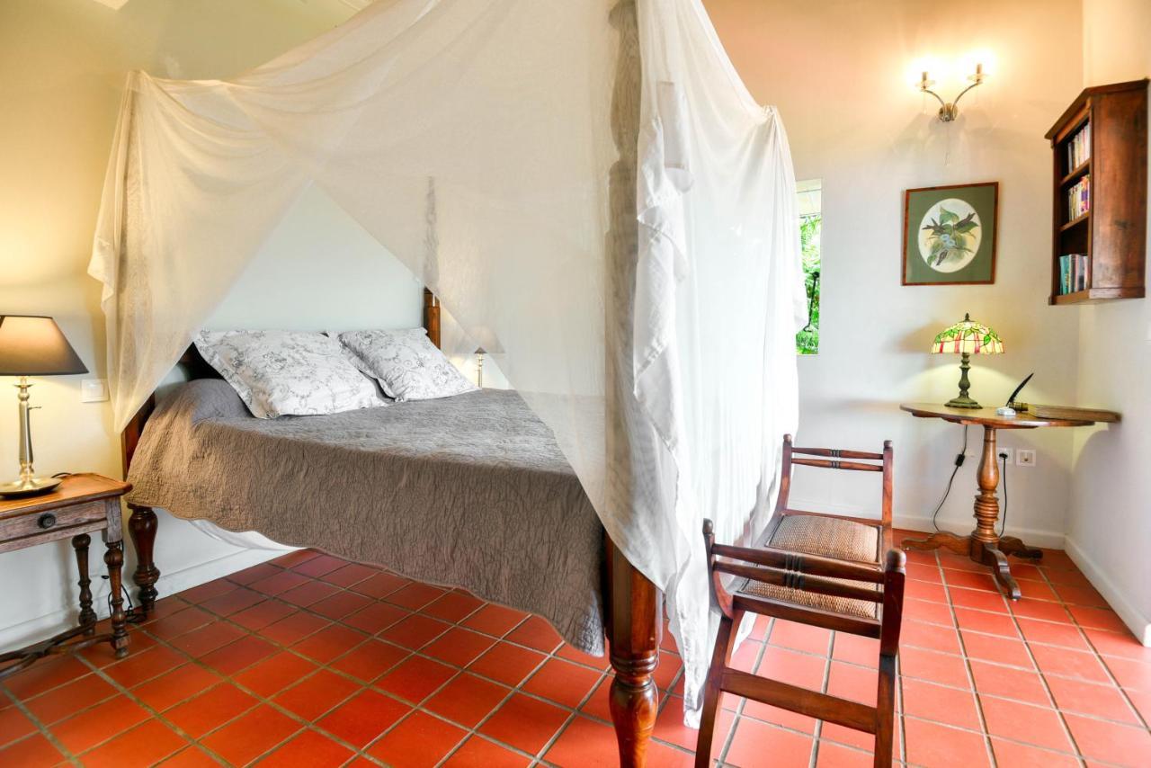 Beausejour Guest House Pointe-Noire Esterno foto