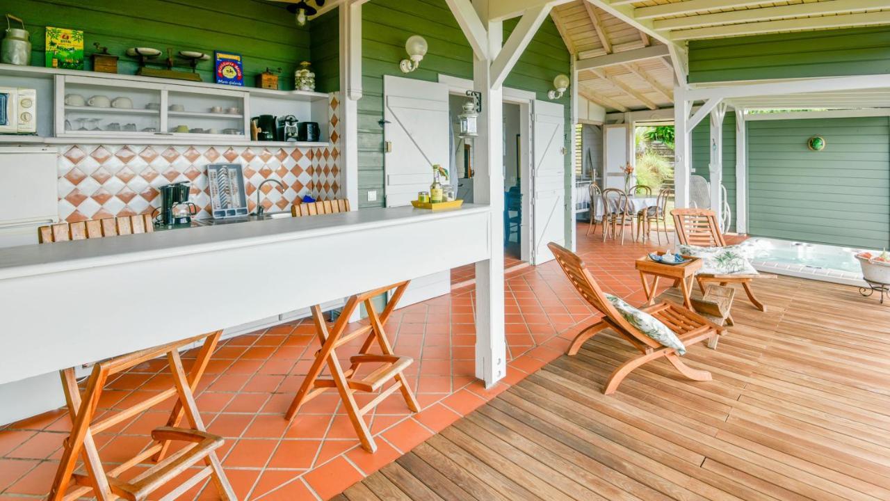 Beausejour Guest House Pointe-Noire Esterno foto