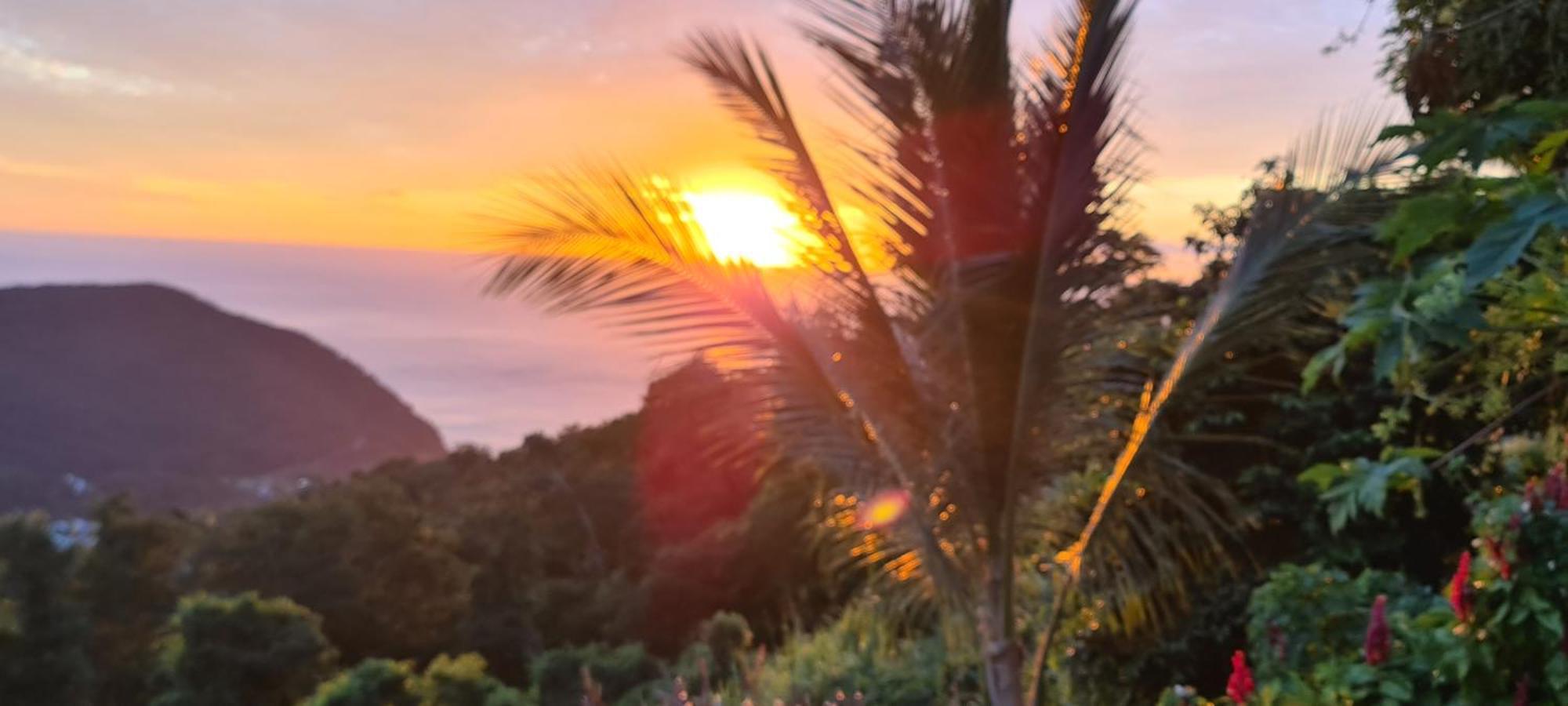 Beausejour Guest House Pointe-Noire Esterno foto