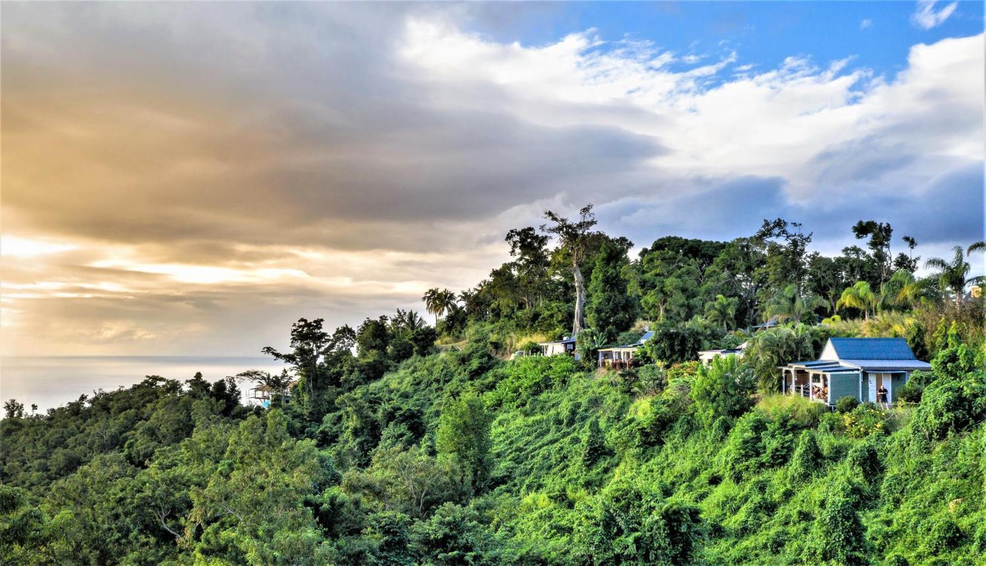 Beausejour Guest House Pointe-Noire Esterno foto